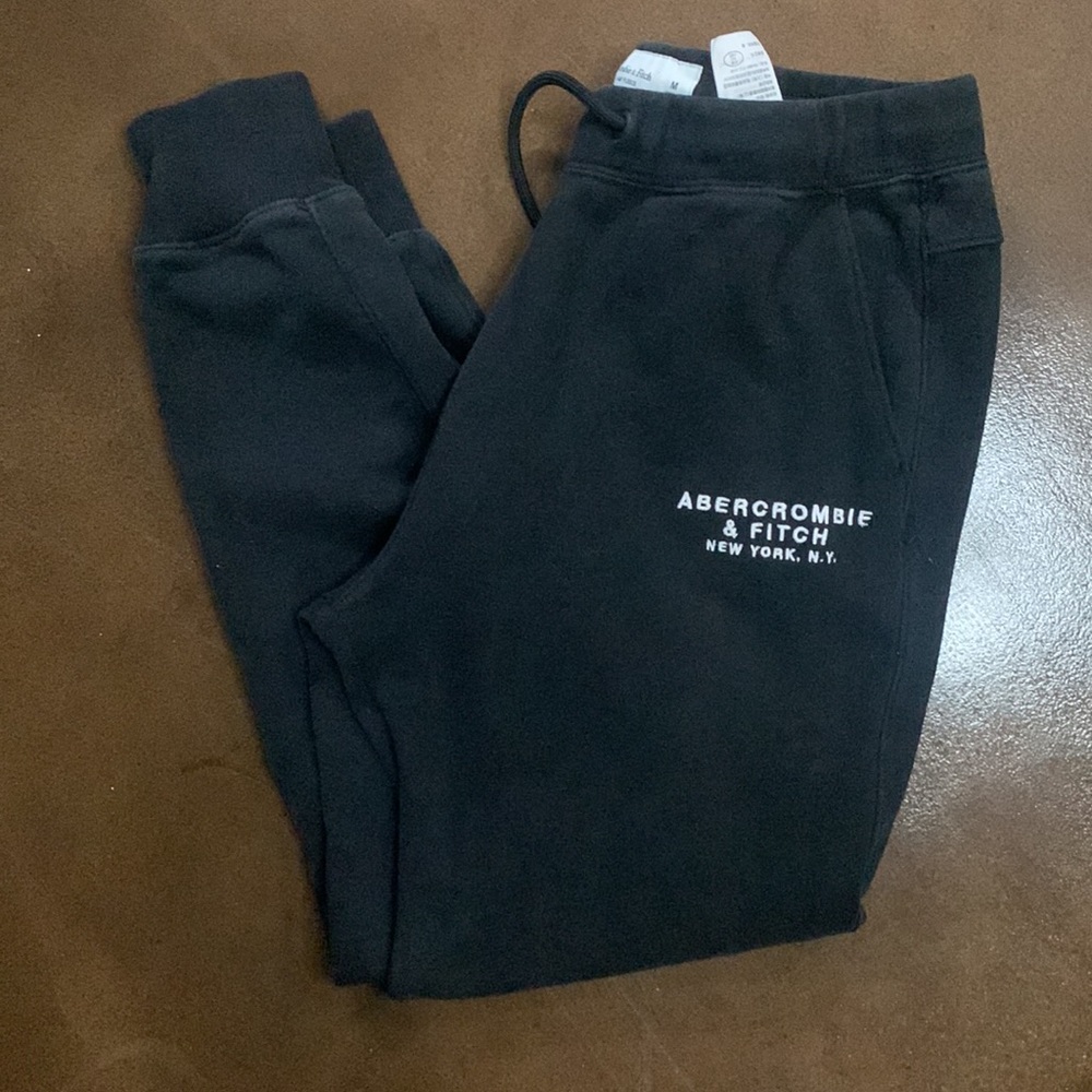 Men’s Abercrombie knit joggers Medium - Picture 3 of 4